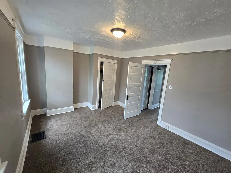 515 Boggston Ave — Photo 13