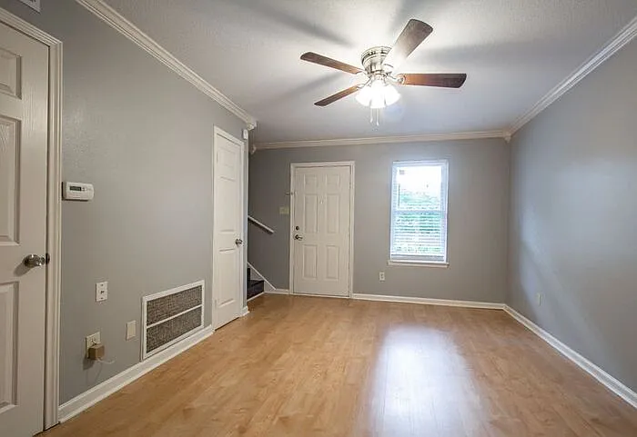 8120 W Markham St #5 — Photo 14