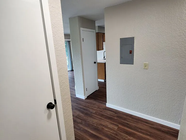 2148 Hs Sellnau — Photo 3