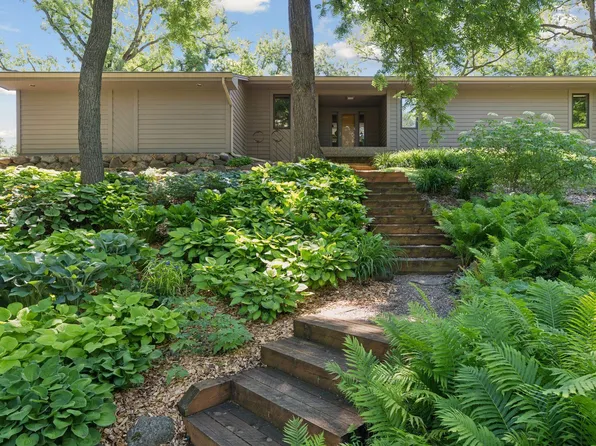 4309 Tonkawood Rd, Minnetonka, MN 55345