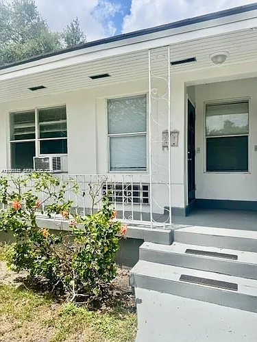 3 Santillane Ave #2 Photo 1