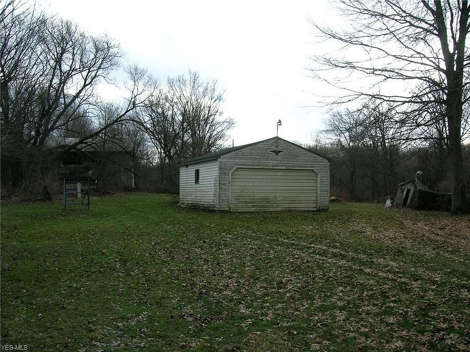 2nd image of 6468 Beach Smith Rd