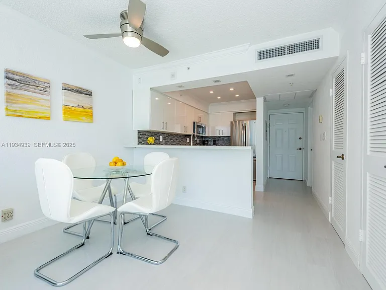 2501 S Ocean Dr #1012 — Photo 13