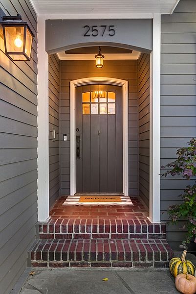 4th image of 2575 5th Avenue W