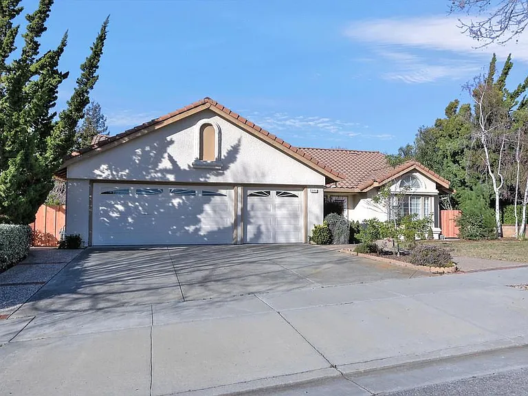 3281 Falerno Way — Photo 1