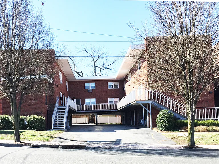 72 E Main St #9 — Photo 1