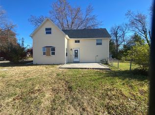 510 3rd St SW, State Center, IA 50247