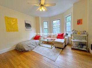 219 Freeman St #4A, Brookline, MA 02446