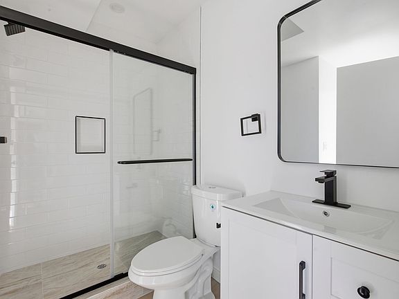 4th image of 1805 W 80th St #11