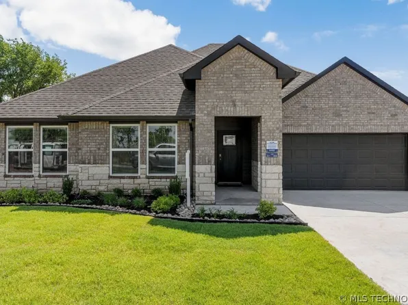 7515 N 154th East Ave, Owasso, OK 74055