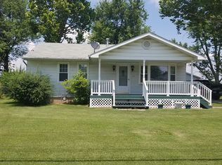 210 Virginia St, Brighton, IL 62012