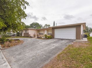 4200 Hayes St, Hollywood, FL 33021