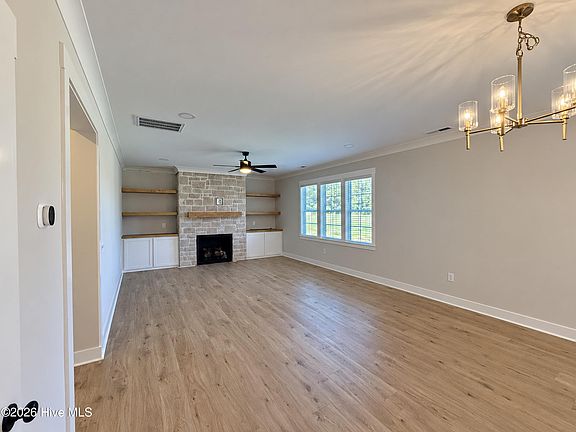 5th image of 20 Howell Farm Drive