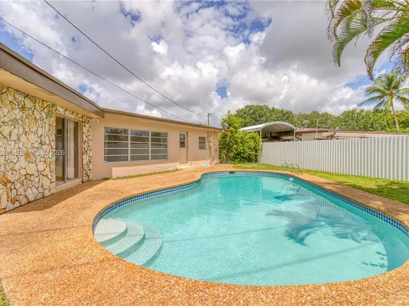 192 SW 62nd Ter, Plantation, FL 33317