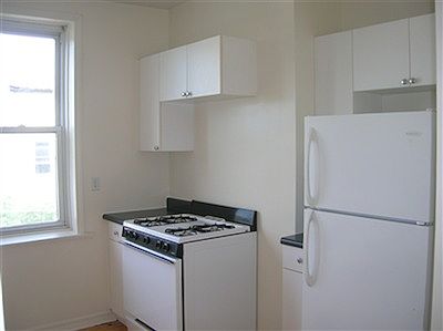 2nd image of 3000 N Whipple St #3000-2