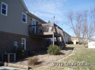 206 Montgomery Rd, Staunton, VA 24401