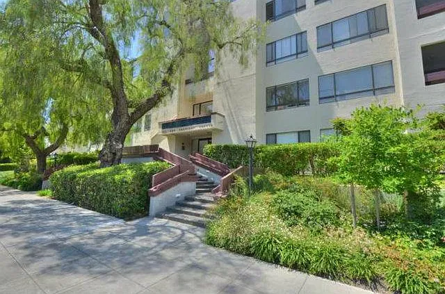 410 Sheridan Ave #101 — Photo 1