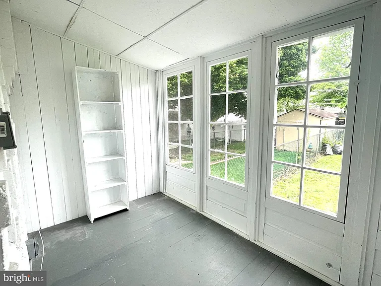 218 Green St — Photo 23