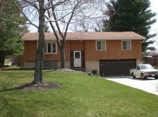 569 Memory Ln, Brunswick, OH 44212
