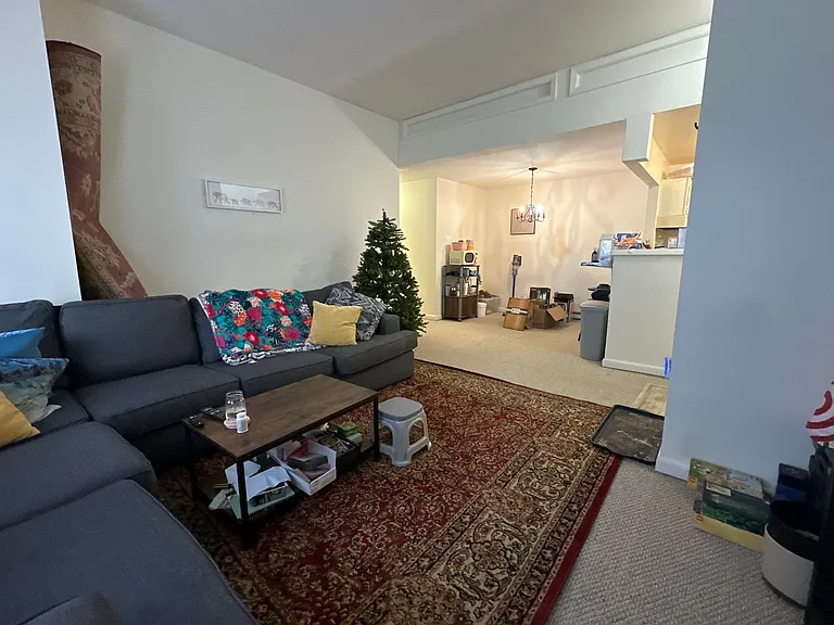 University Park Apartments near Cornell University — Photo 773