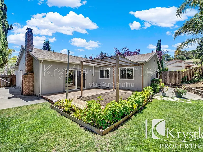 115 Daffodil Cir — Photo 21