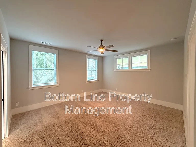 5218 Kelly St — Photo 20
