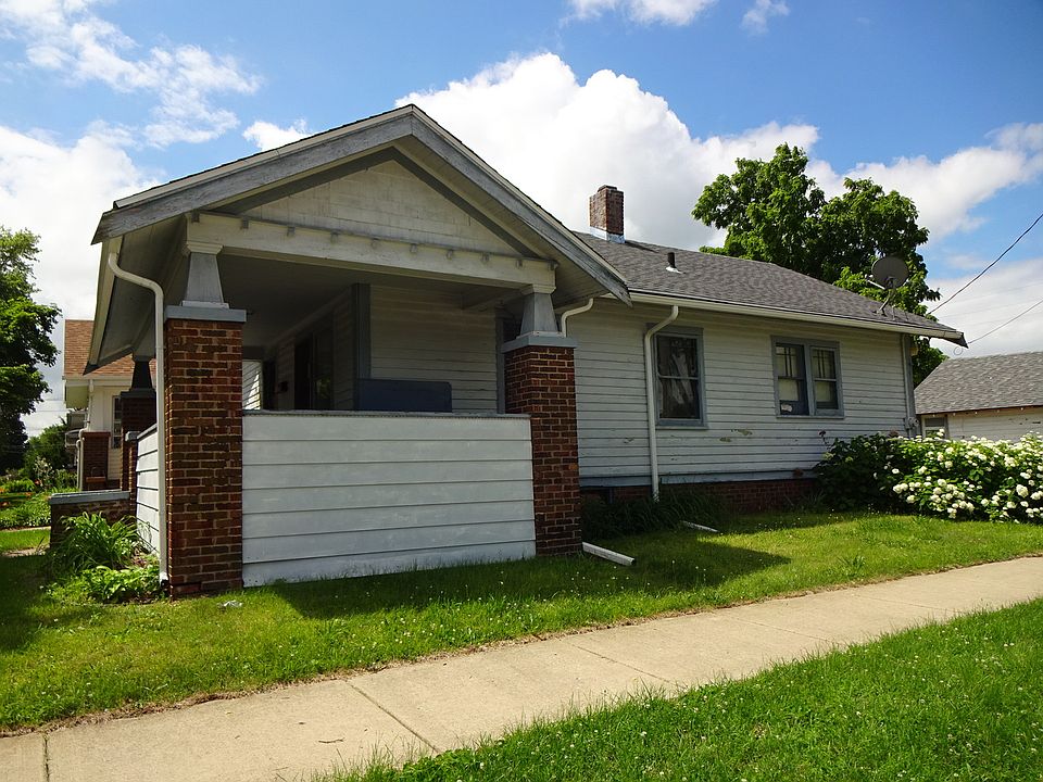 1st image of 2301 S 4th St