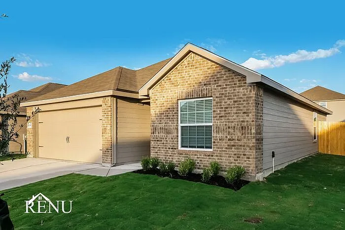 3 bed, 2.0 bath, 1525 sqft, $1,900 — Photo 2