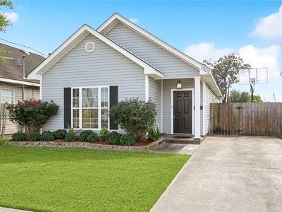 1902 Huey P Long Ave, Gretna, LA, 70053