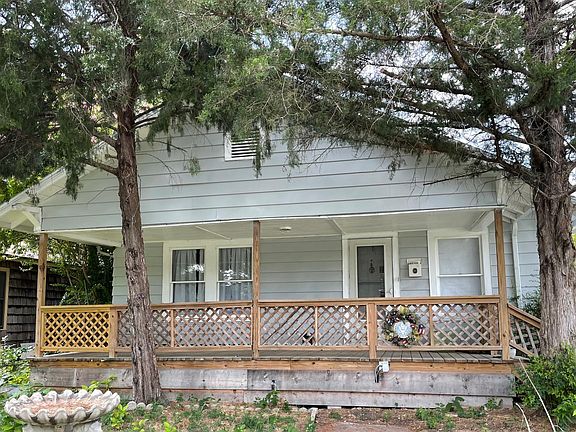 2nd image of 2619 NW Loraine St