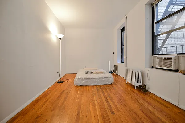 Rented by J Misrahi Realty Corp | media 2