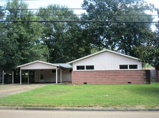 1062 Ellis Ave, Jackson, MS 39209
