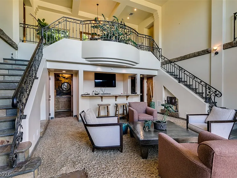 549 Regents Gate Dr — Photo 47