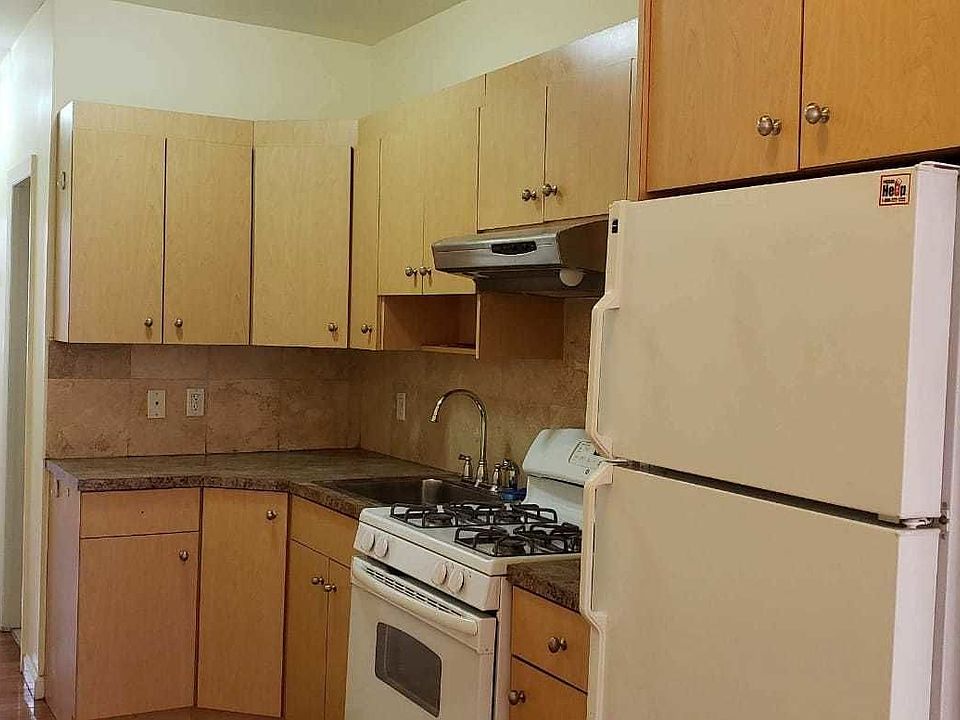 2nd image of 521 W 125th St #2A