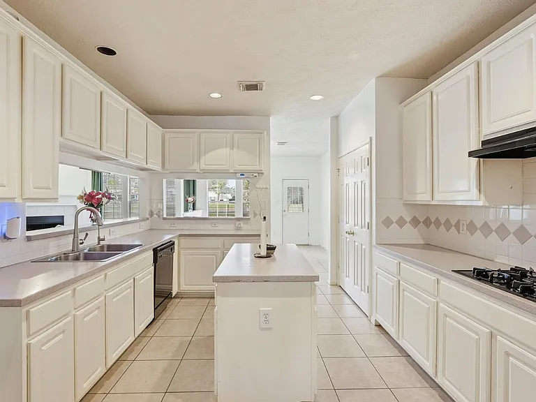 7903 Palmer Place Ln — Photo 10