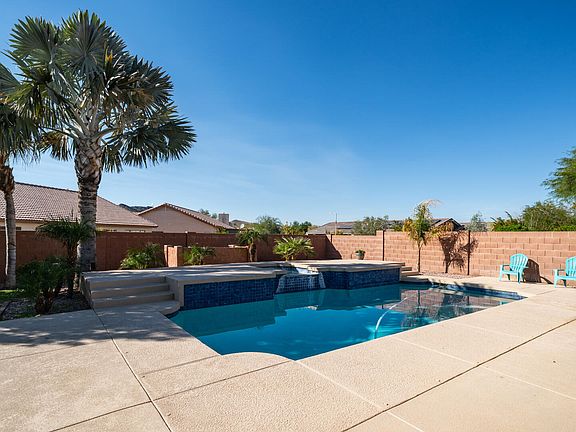 4th image of 20802 N 39TH Drive