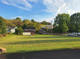 1232 Lewis St, Maysville, KY 41056