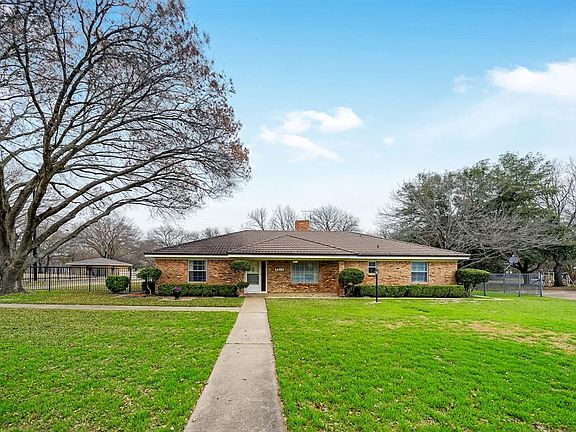 2nd image of 9812 Creekside Dr