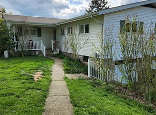 66 Hulls Ln, Benwood, WV 26031
