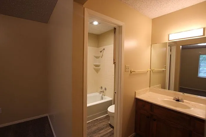 4508 Edinburgh Dr — Photo 23
