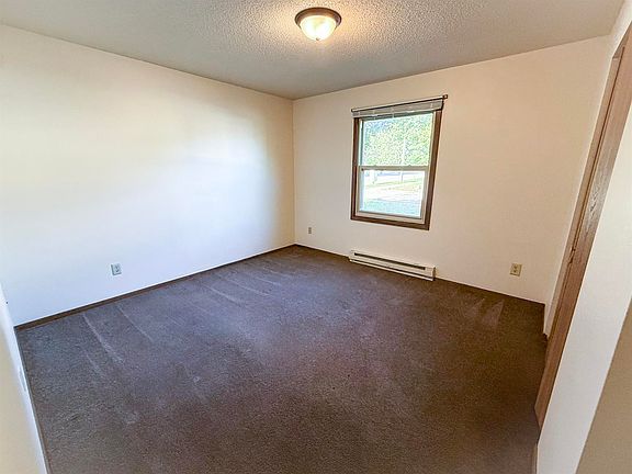 5th image of 4615 Fairfax St #2