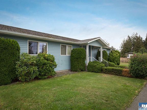 3rd image of 153 Lorraine Dr