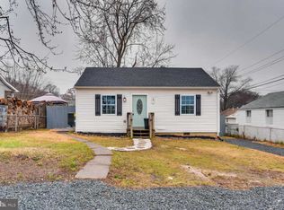 1 Manifold Ct, Middle River, MD 21220