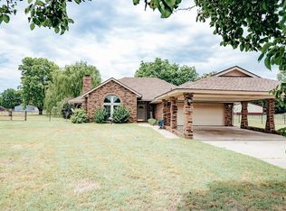 107 Hilltop Dr, Lexington, OK 73051
