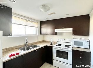 24 Marlebon Rd #2, Toronto, ON M9V3W2