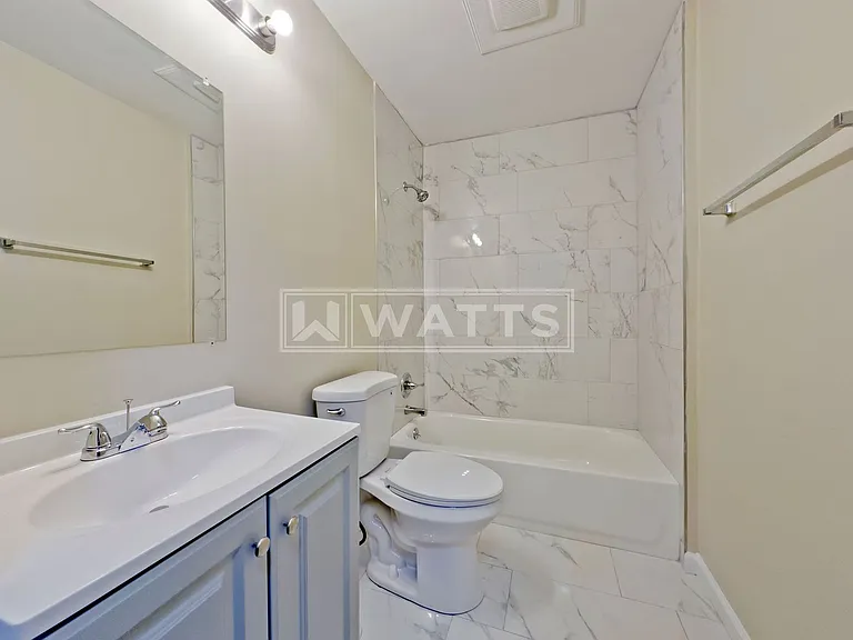 409 Foust Ct — Photo 11