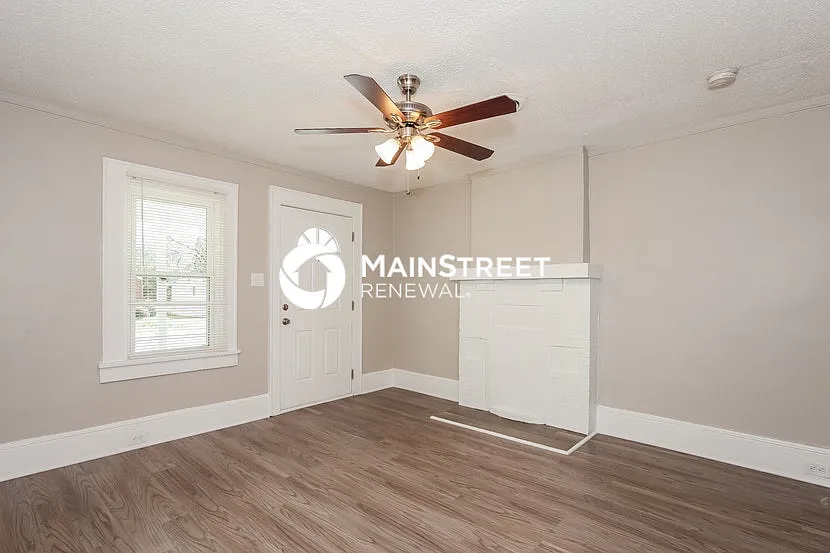 2208 Camp Greene St — Photo 4