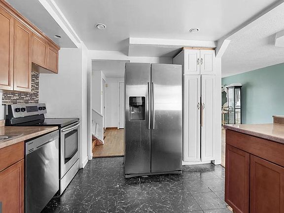 5th image of 3506 Wayneswood Rd