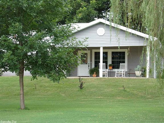 2nd image of 3209 Riviera Dr