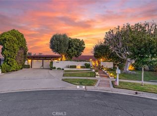 1100 Via Vallarta, Riverside, CA 92506